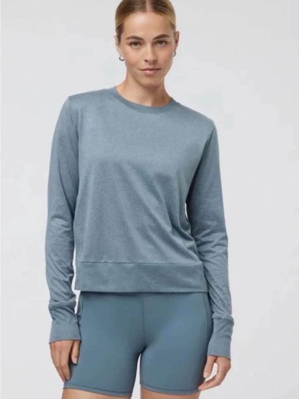 Women’s XS Vuori Daydream Crew Baby Blue